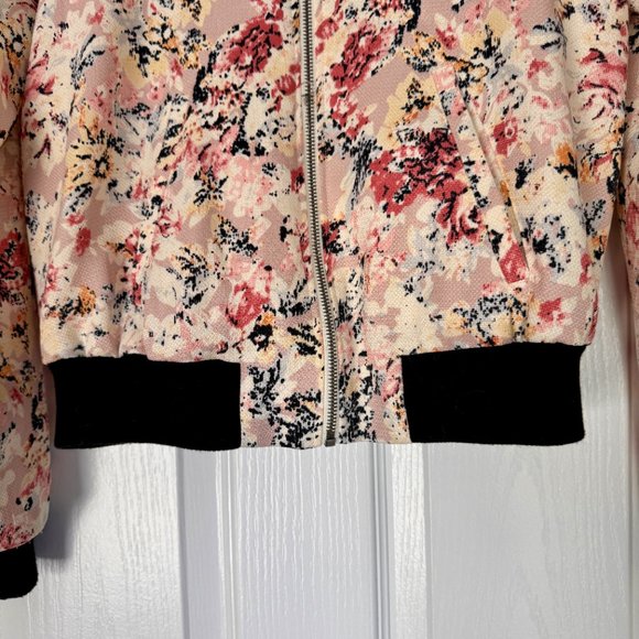 Floral Bomber Jacket - Picture 4 of 6